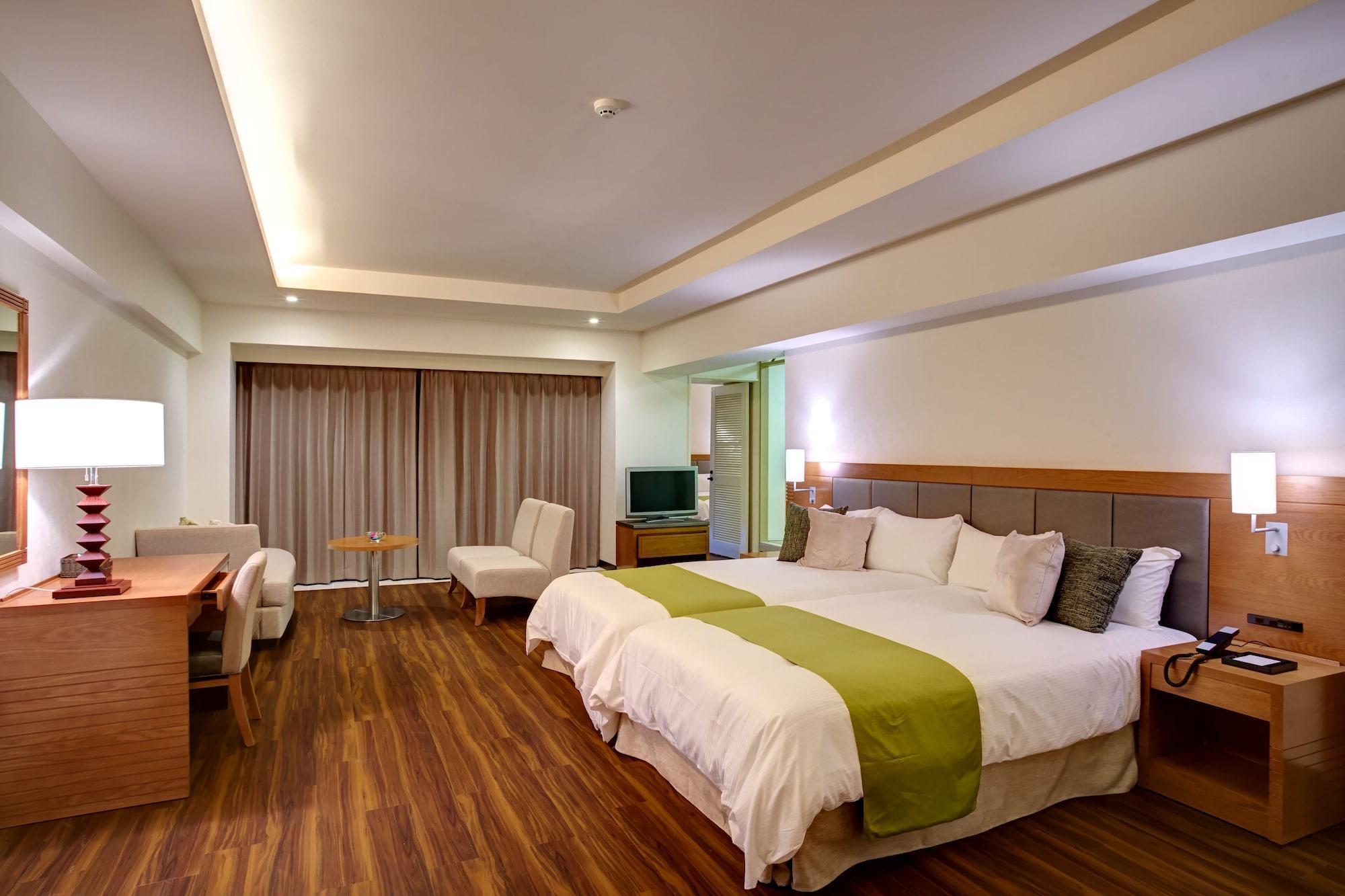 Hotel Mahaina Wellness Resorts Okinawa Exterior photo